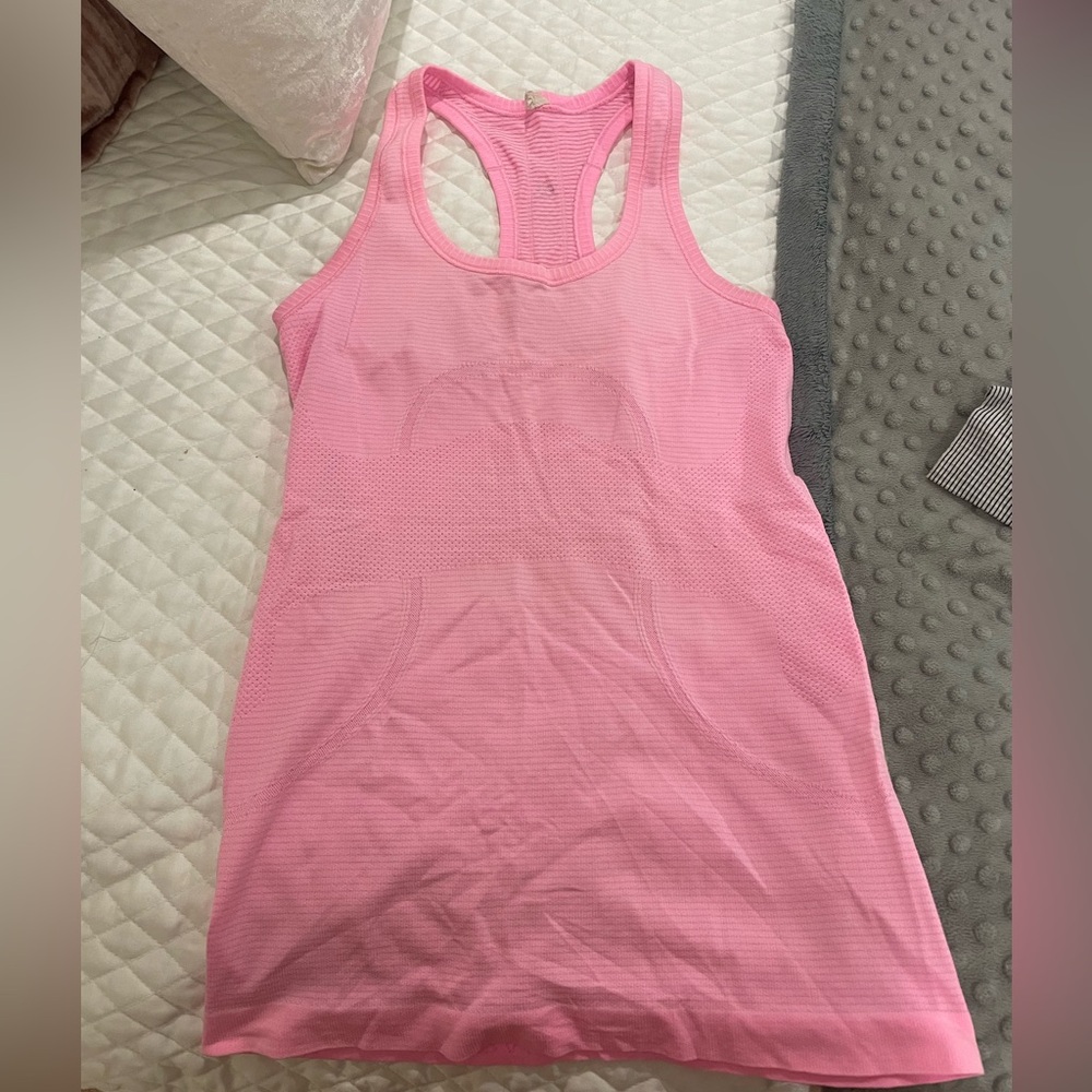 Lululemon tank